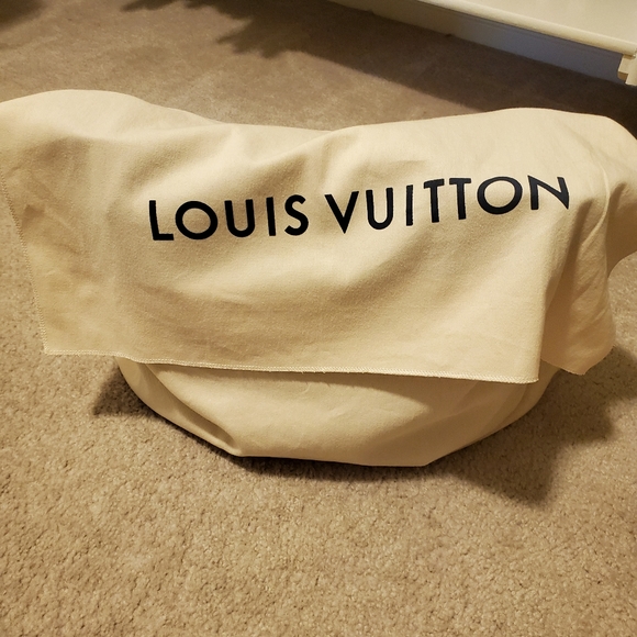 Purses - Picture 7 of 8